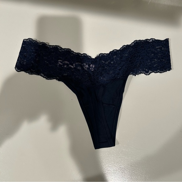 5 pieces of of Victoria Secret Underwear size small - Picture 11 of 13